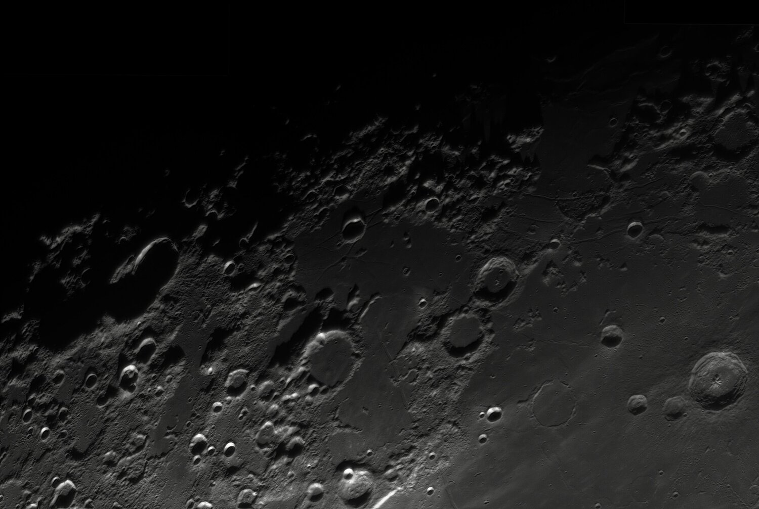 599156020_2022-02-11-1901_6-RGB-Moon_ZWOASI290MM_AS_F250_lapl6_ap648_stitch-4-ai.thumb.jpg.e2bbcf4f5374f822f13055233a9be6a9.jpg