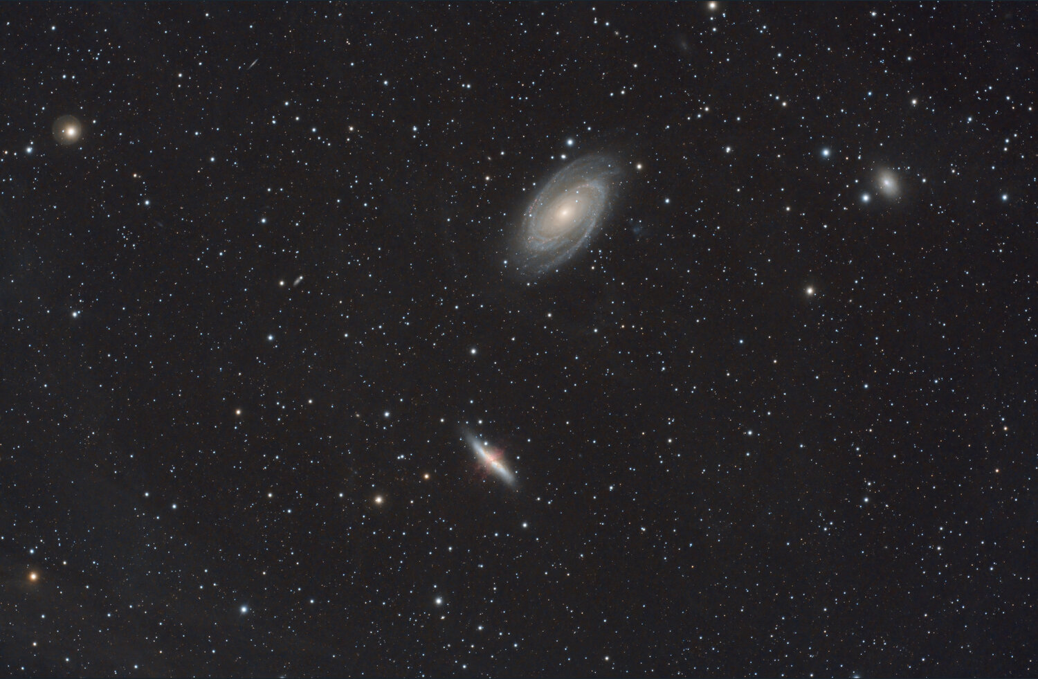 M81-82-Solemont-120x180sec-Mix.jpg