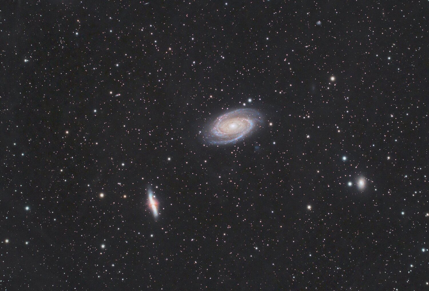 M81.thumb.jpg.78f5f26b44a8cbce29d78a534bd09474.jpg