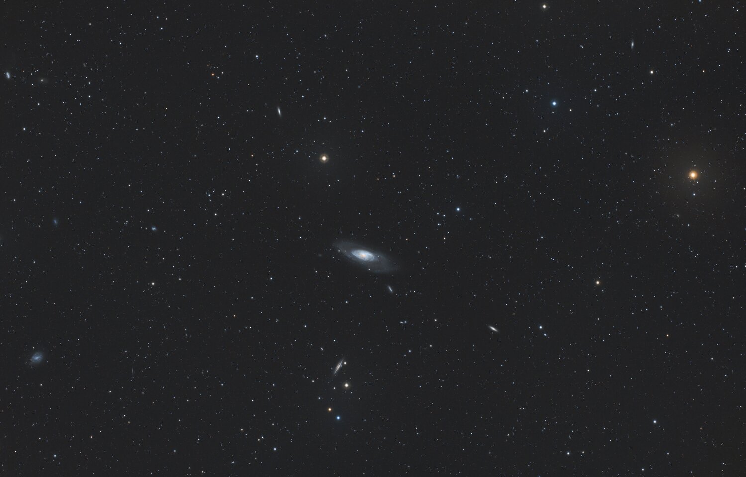 m106-93x180s.thumb.jpg.16aa4ca7796f167b0b623e6d9d818895.jpg
