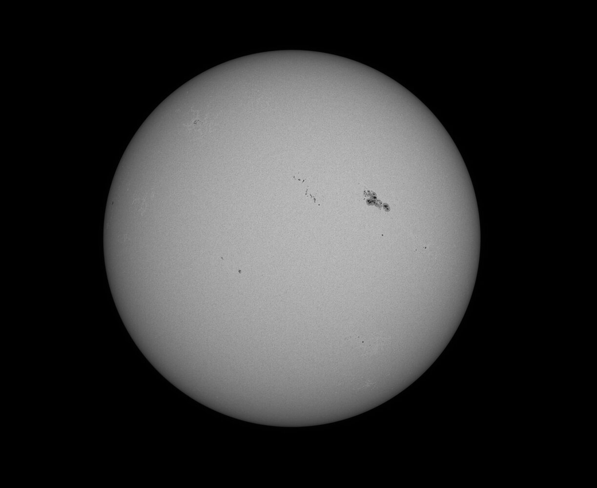 S20220521-16h37UT-fs60-helioTS-gpx1.7-asi178mm.thumb.jpg.a45da5f153013b52e02b187d4a6490a0.jpg
