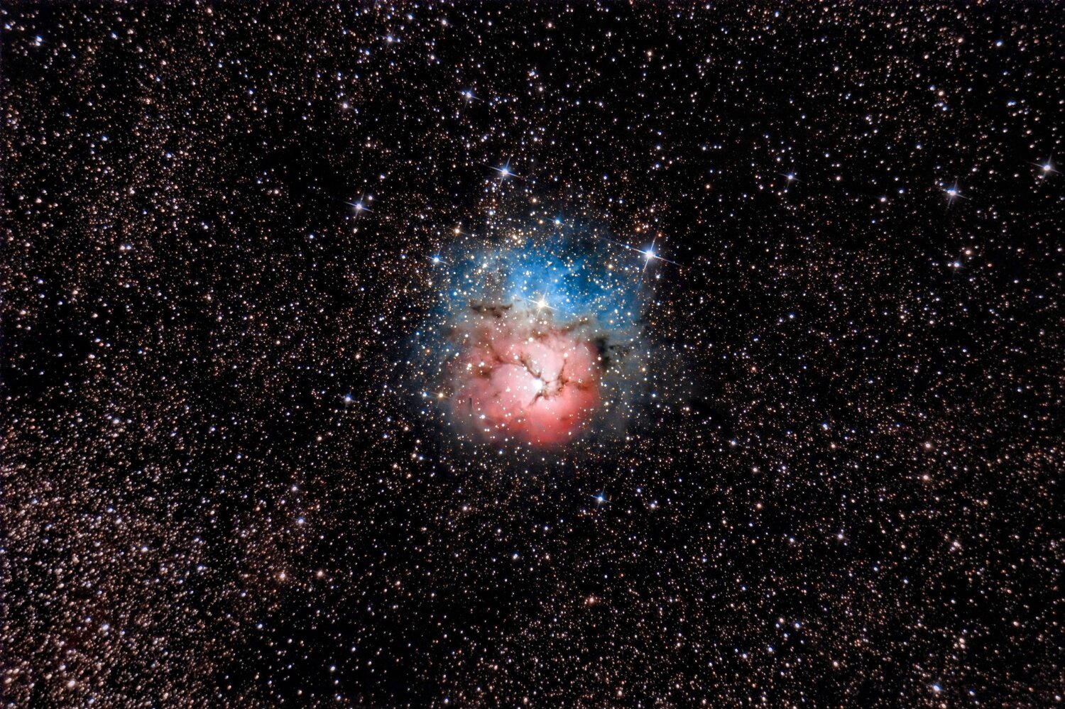 1868347245_Trifid3_2-DeNoiseAI-low-light_2.thumb.jpg.bc431488b268a857ef779f09997d3829.jpg
