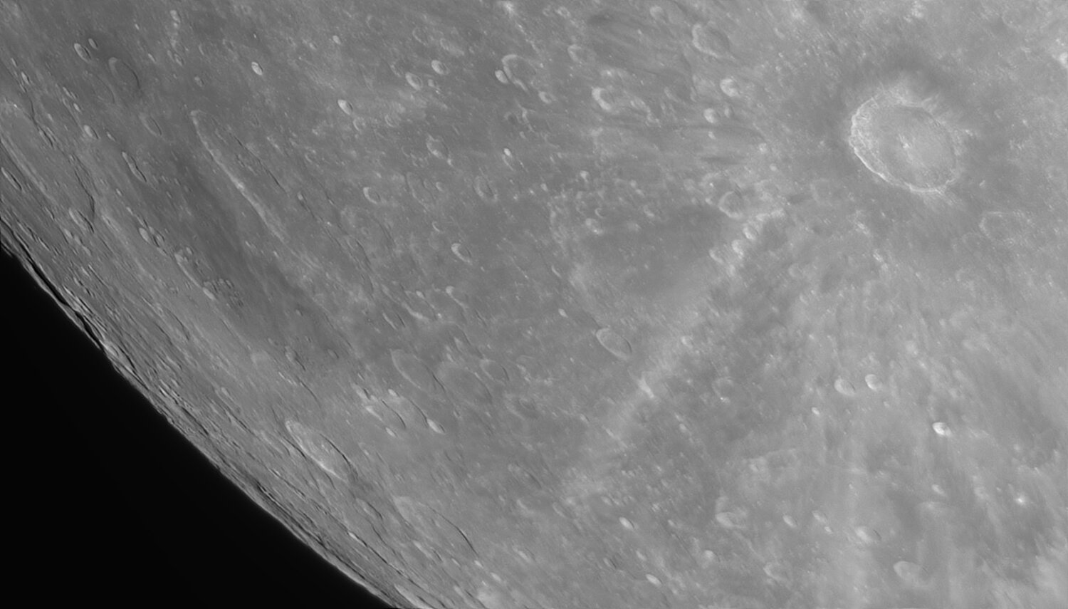1100720673_2022-11-07-2008_3-IR685-Moon_ZWOASI290MM_AS_P35_lapl6_ap464-ai.thumb.jpg.0b797b7d621dce484725932545fc47cb.jpg