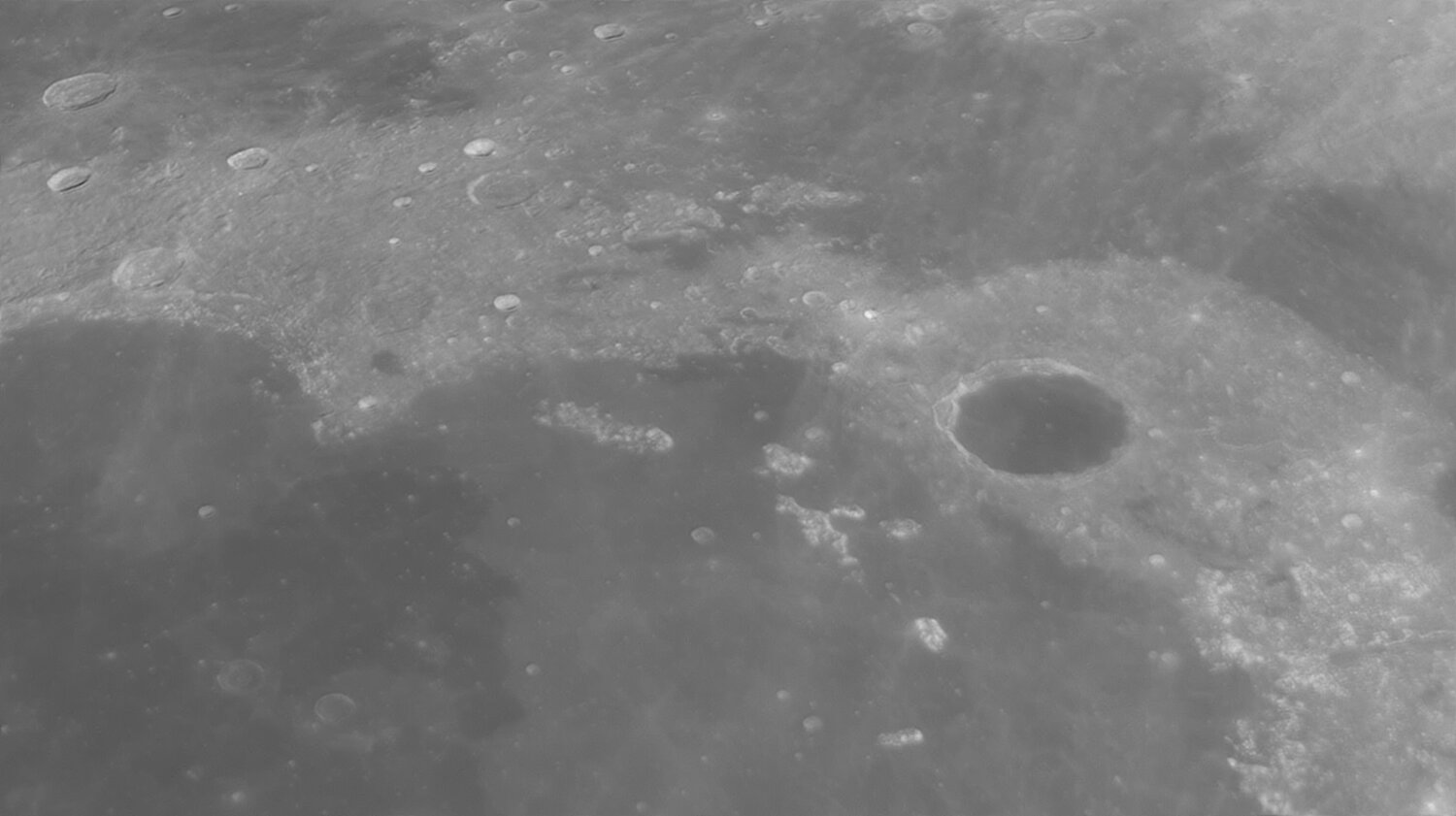 1302828710_2022-11-07-2010_2-IR685-Moon_ZWOASI290MM_AS_P35_lapl6_ap504-ai.thumb.jpg.bffe52c826f14b0e79f4b949906ca31d.jpg
