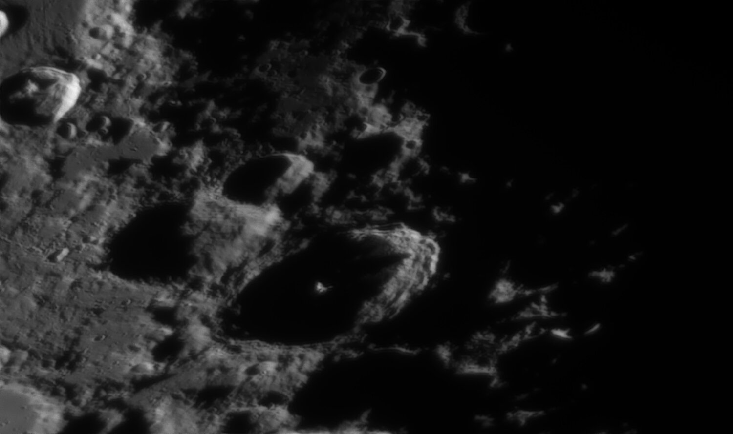 1652934887_2022-11-16-0538_5-IR-Moon_ZWOASI290MM_AS_F500_lapl6_ap242_Resample20-ai.thumb.jpg.c0ed30015765433cff124b1f9648744a.jpg