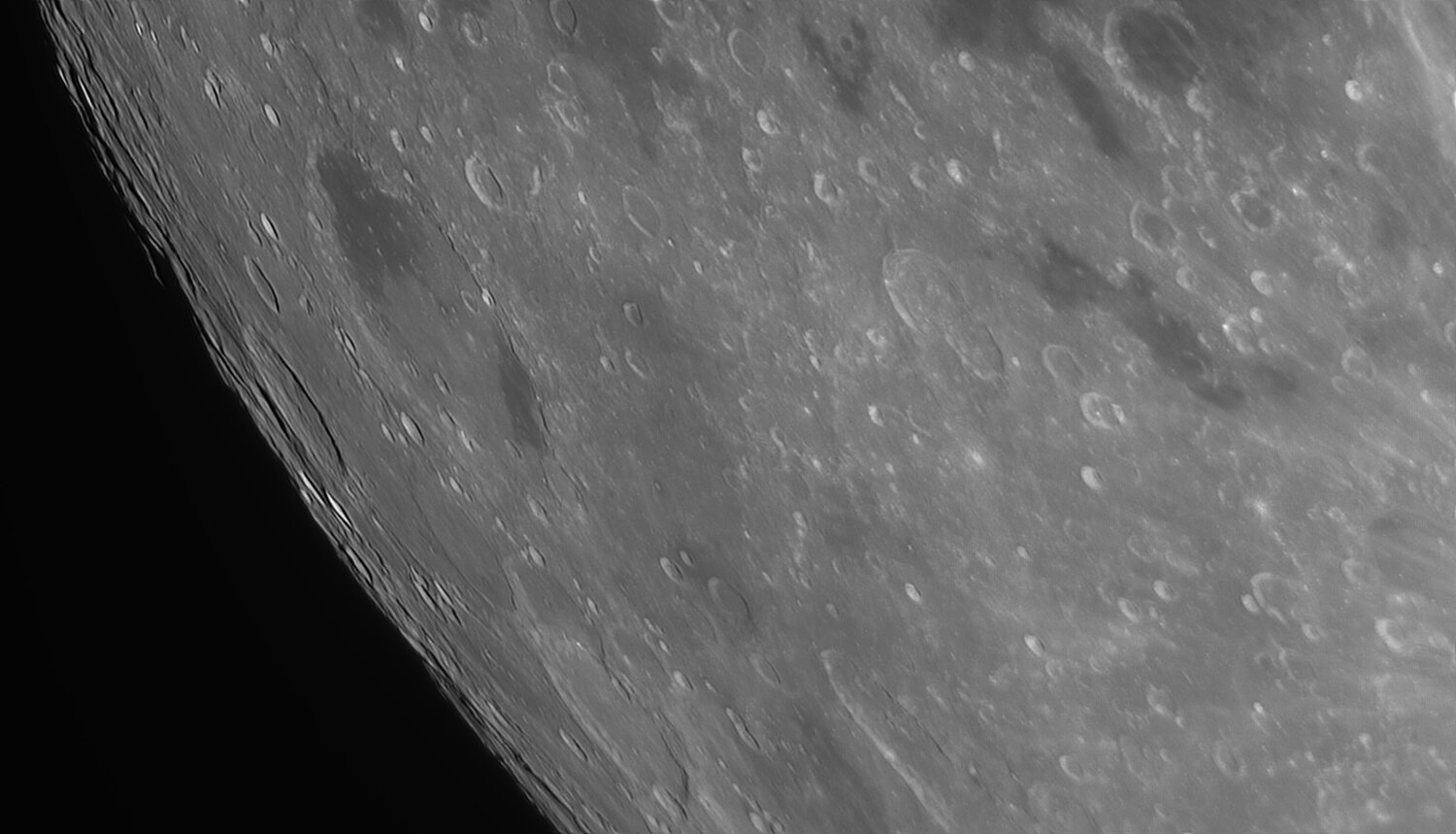 2011494766_2022-11-07-2007_8-IR685-Moon_ZWOASI290MM_AS_P35_lapl6_ap413-ai.thumb.jpg.a8e72d52b1481f292a9f5f6400805fee.jpg