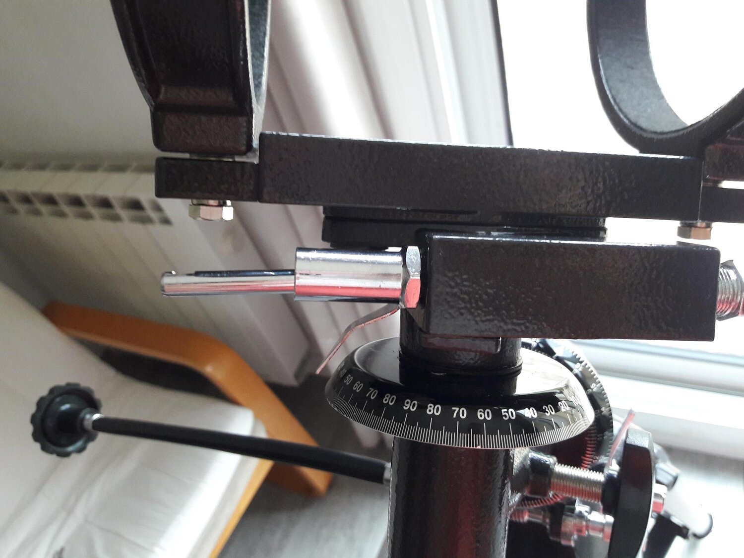 02_plat_en_haut_tige_en bas.jpg