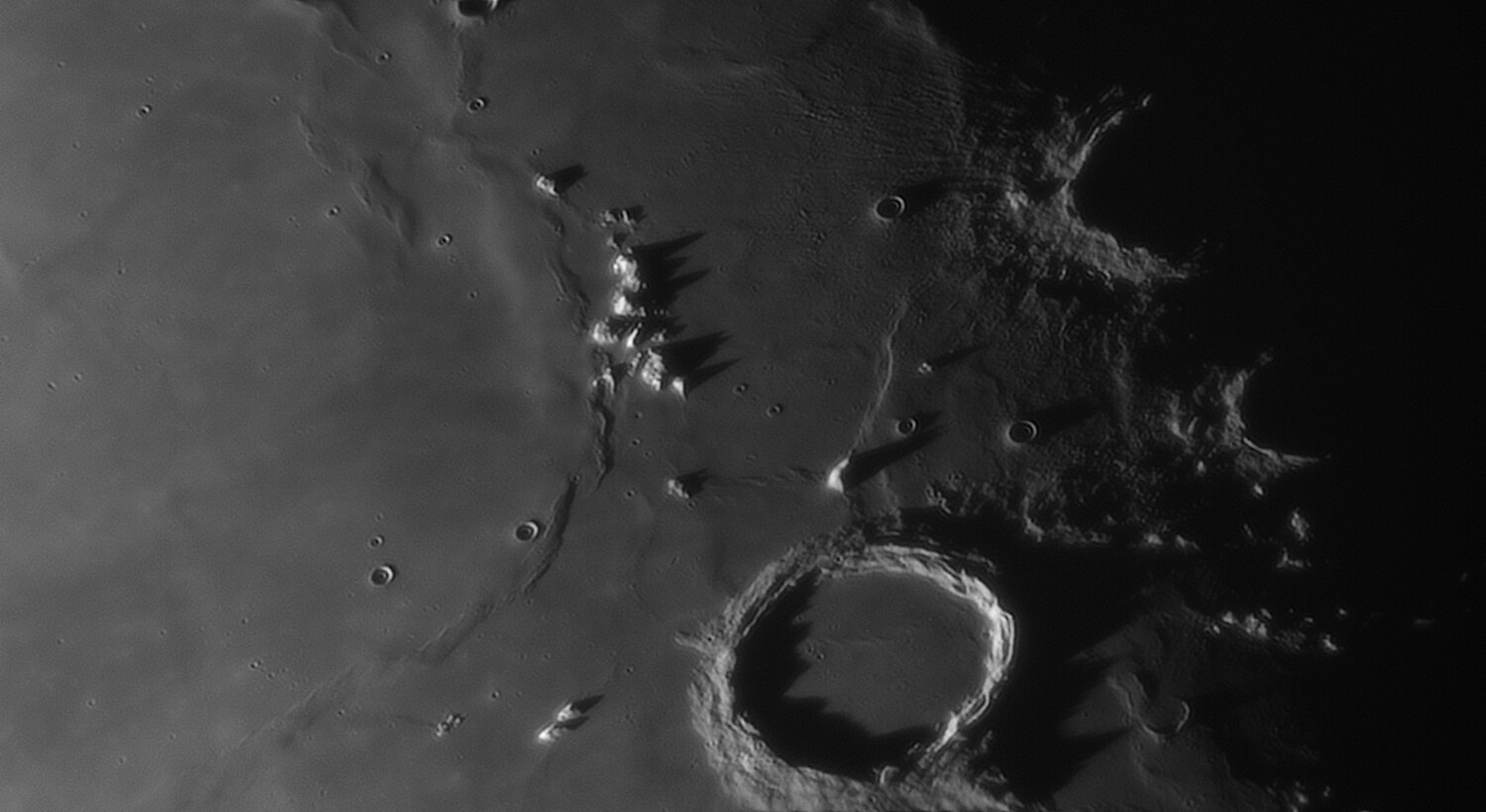 43164182_2022-11-16-0549_1-IR-Moon_ZWOASI290MM_AS_F500_lapl6_ap360-ai.thumb.jpg.9ced8517bf8bc78d7bdaa2df6ed2d330.jpg