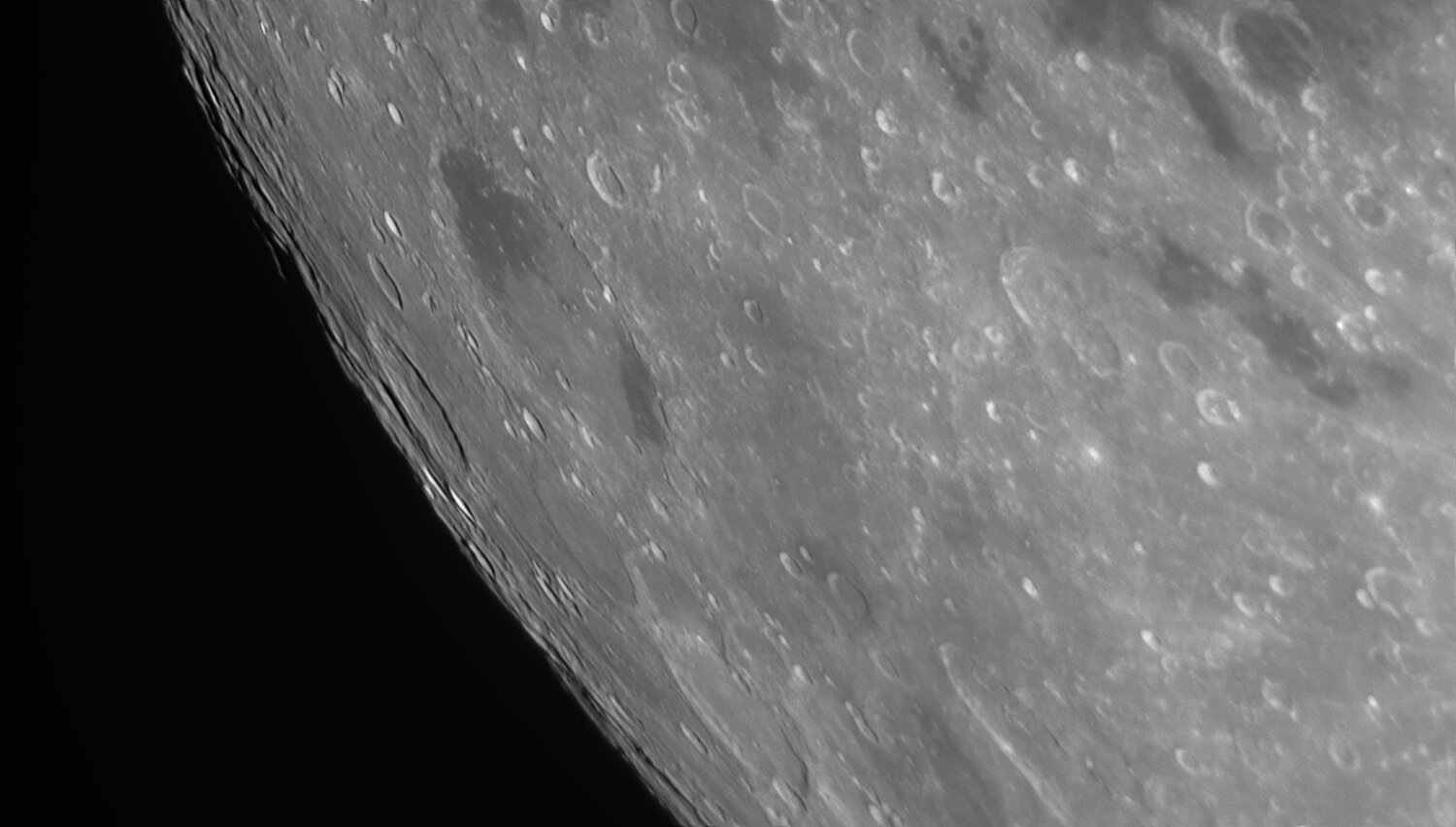 682069096_2022-11-07-1957_6-R-Moon_ZWOASI290MM_AS_P35_lapl6_ap375-ai.thumb.jpg.b8831063ddb257d64accb5e55b3b30c6.jpg