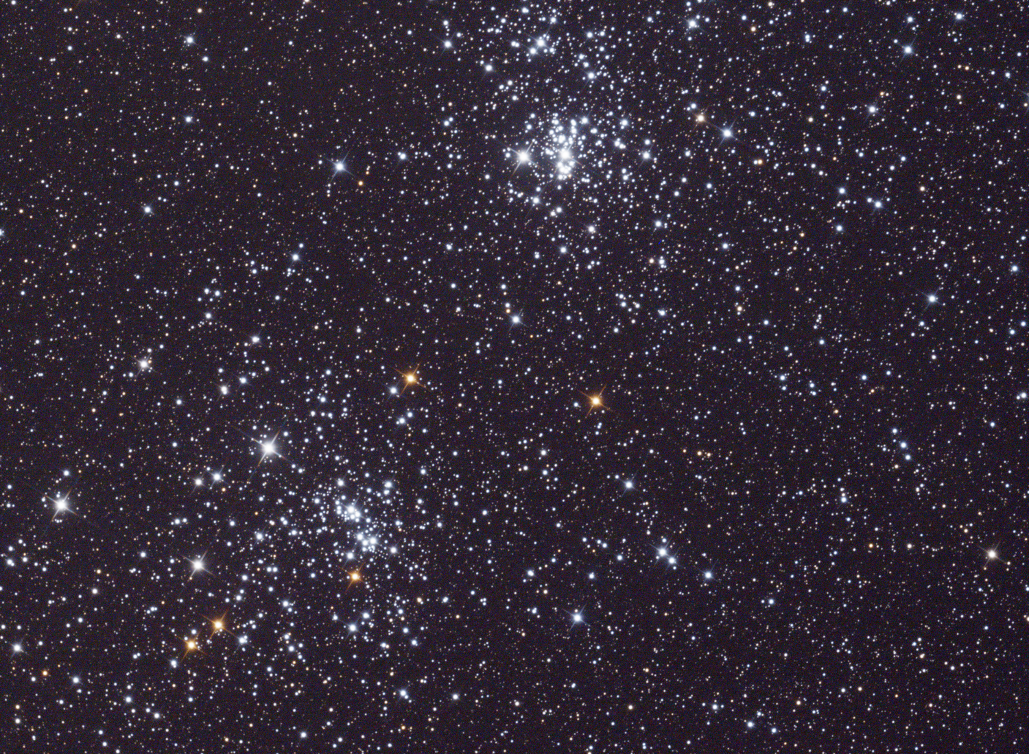 164913530_NGC869etNGC884.thumb.png.4c4bfcc5a127207f599caaa2d5ecef07.png