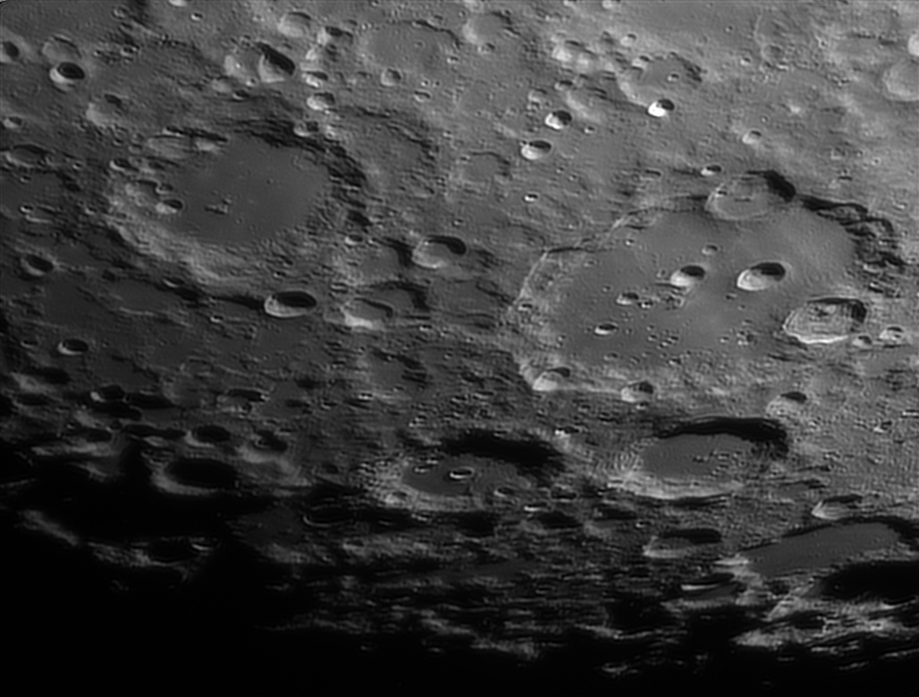 2023-01-02-1746_7-U-R-Moon.jpg.46d167db8df3a86a81965b3af59bedc4.jpg
