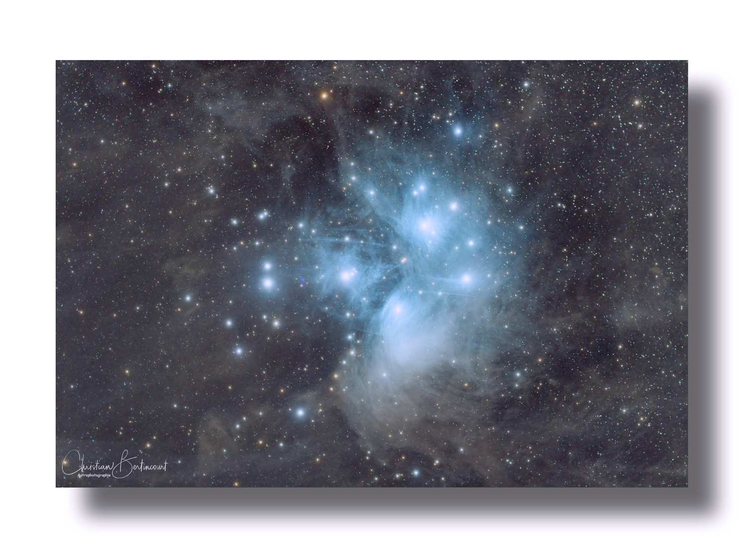 M45_drizzle_20x300s_24082022_sans_filtre_cadre.png