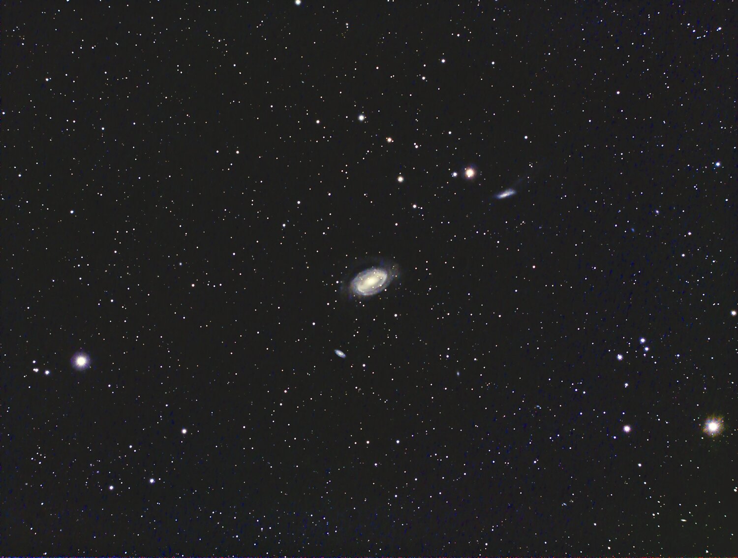 08 04 2023 ngc4725a.jpg