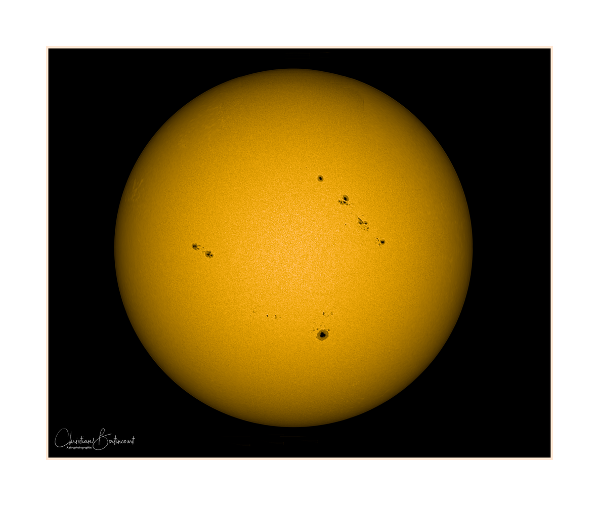 2023-05-25-140638-Sun-Bin1 -2.4C_lapl4_ap1563_Drizzle15-c.png