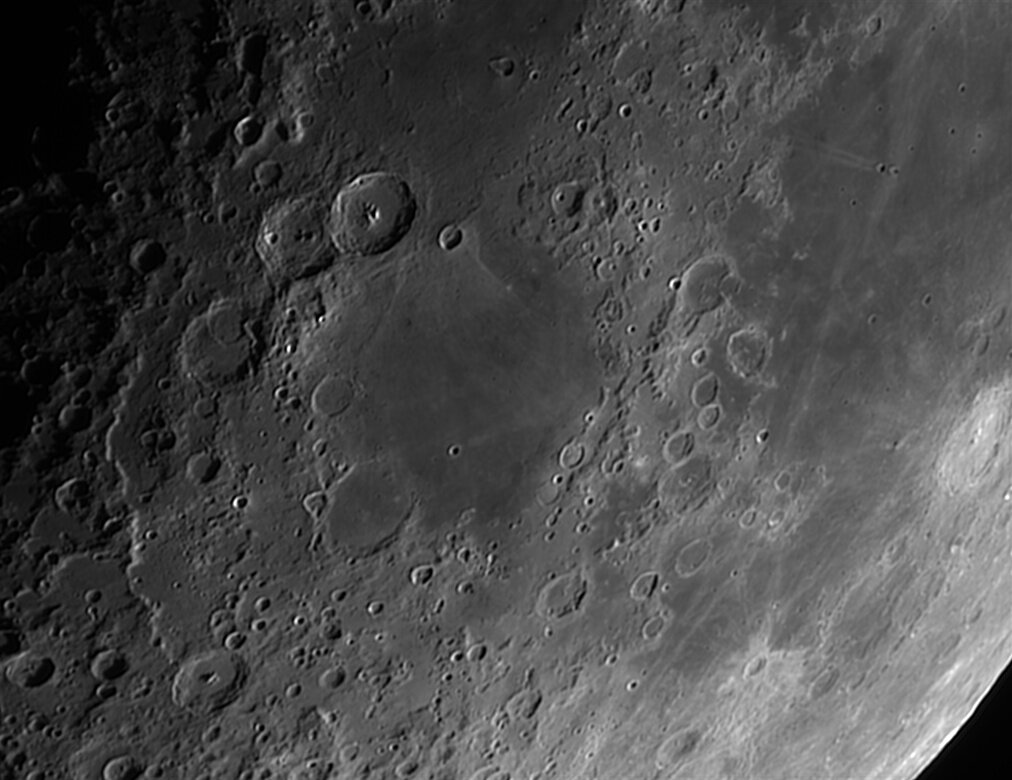 2023-06-24-2023_6-U-R-Moon.jpg.1efc267859abe97a7aacff396ff92969.jpg