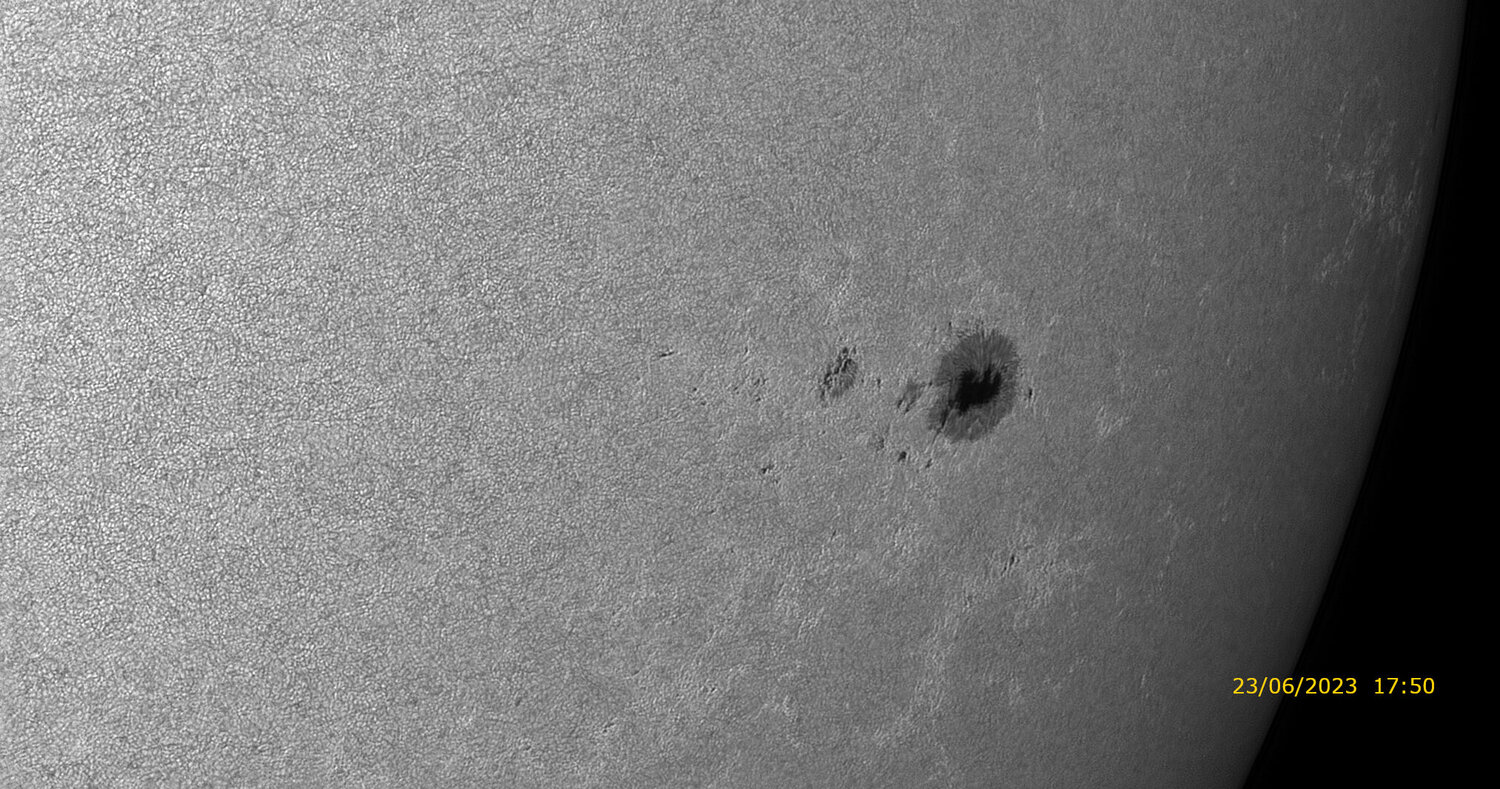 419 (1)_zoom_continuum_wavelets AS.jpg