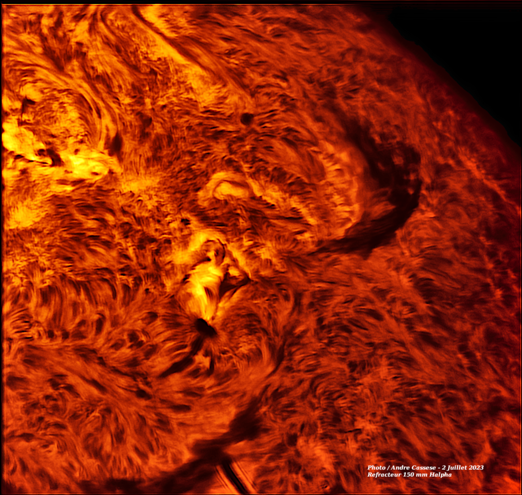 2023-07-02-1502_8-IR-Sun_Halpha_refracteur 150 mm halpha_100r_24T_563reg.png