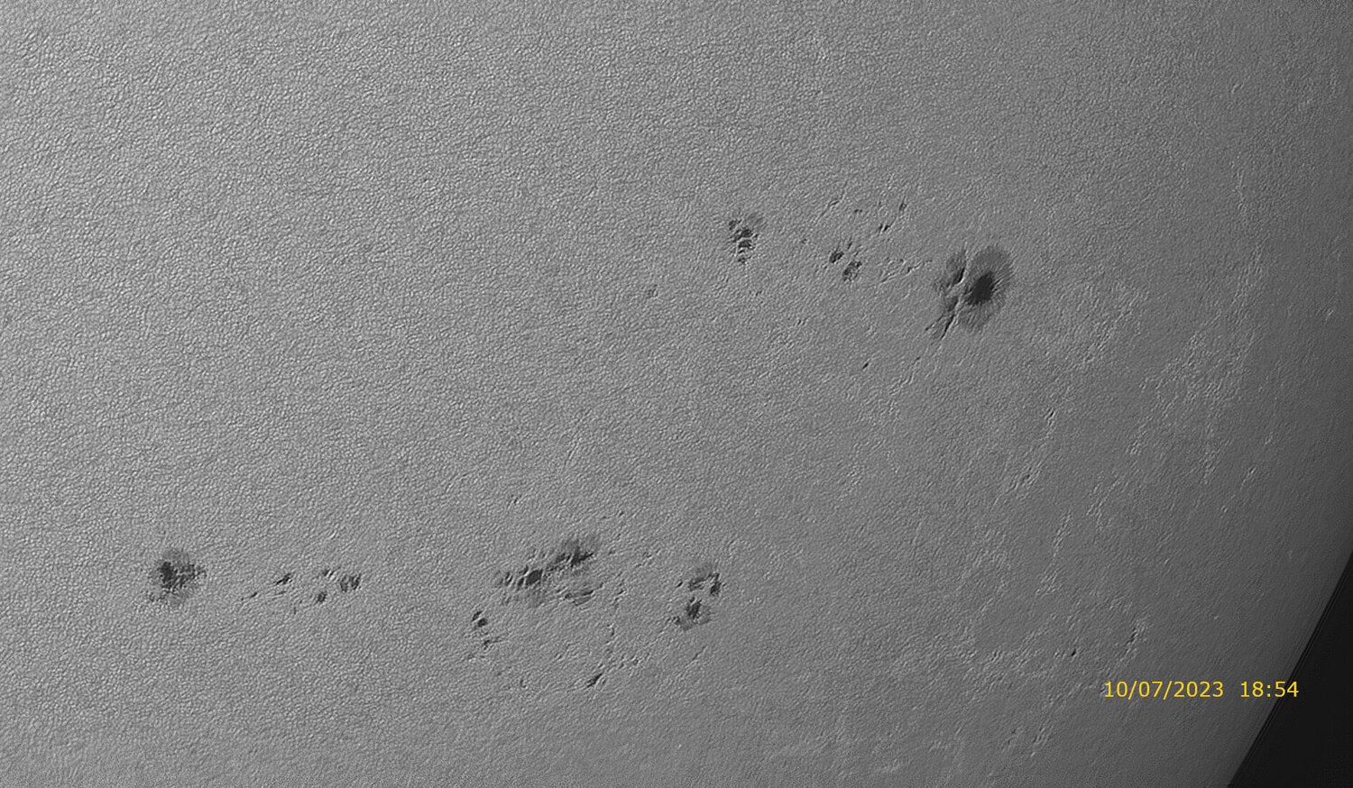 422 (3)_zoom_continuum_wavelets AS.jpg