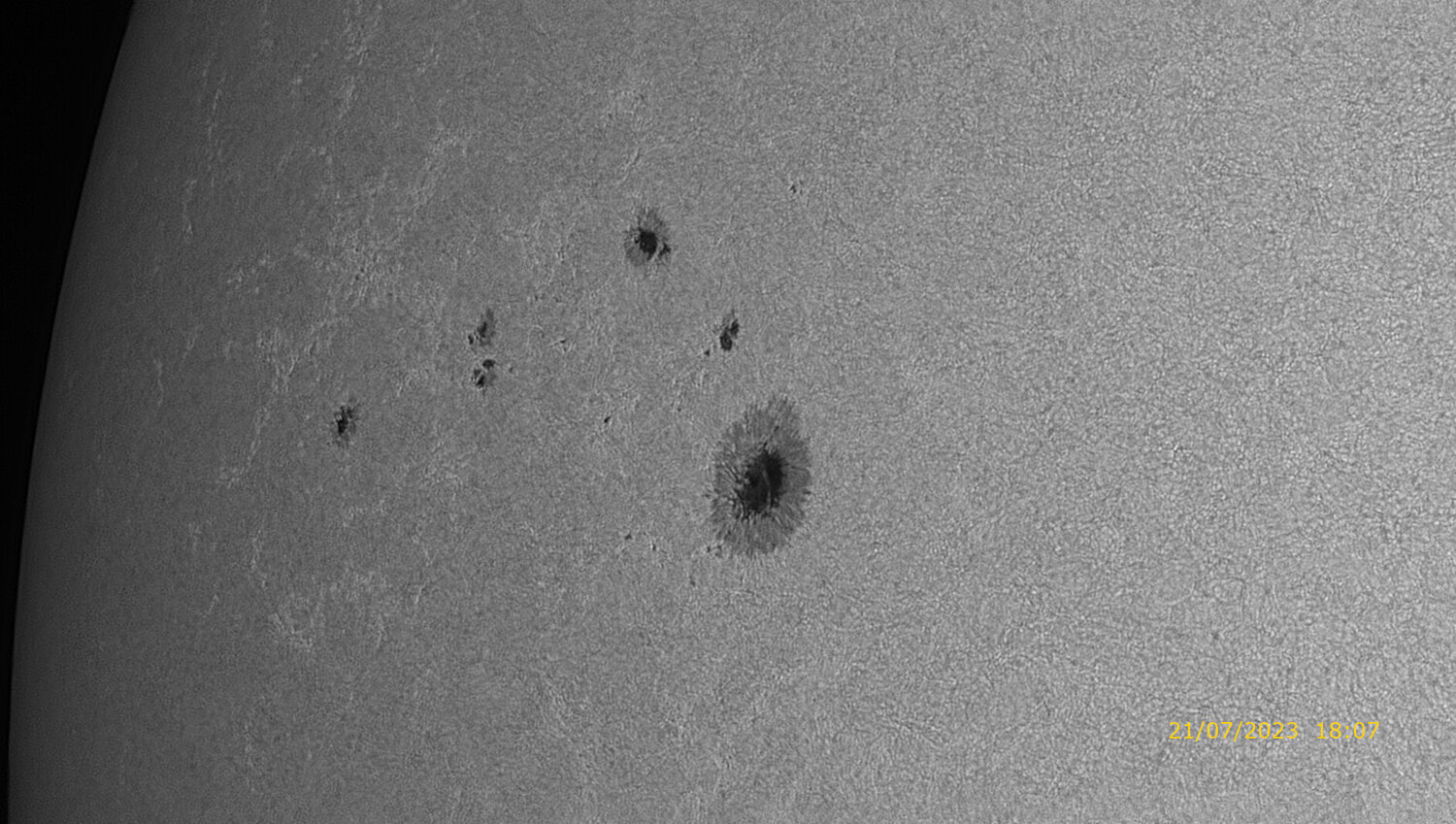 428 (2)_zoom_continuum_wavelets AS.jpg