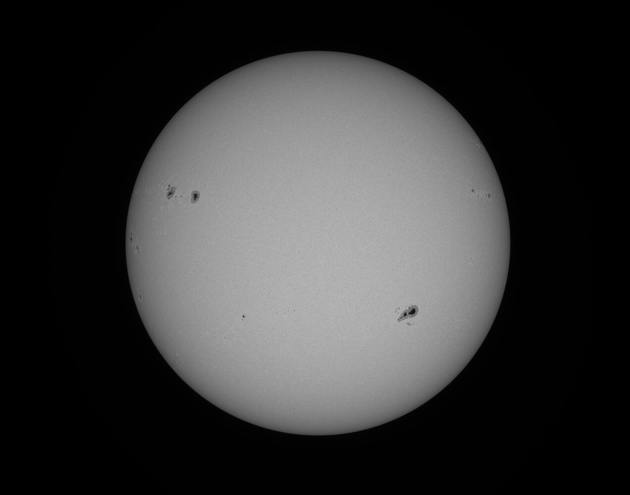 S20230714-13h12UT-sm40DS-fs60-helioTS-gpx1.7-asi178mm.thumb.jpg.bc0d566827964b000fb4ac909d25dade.jpg