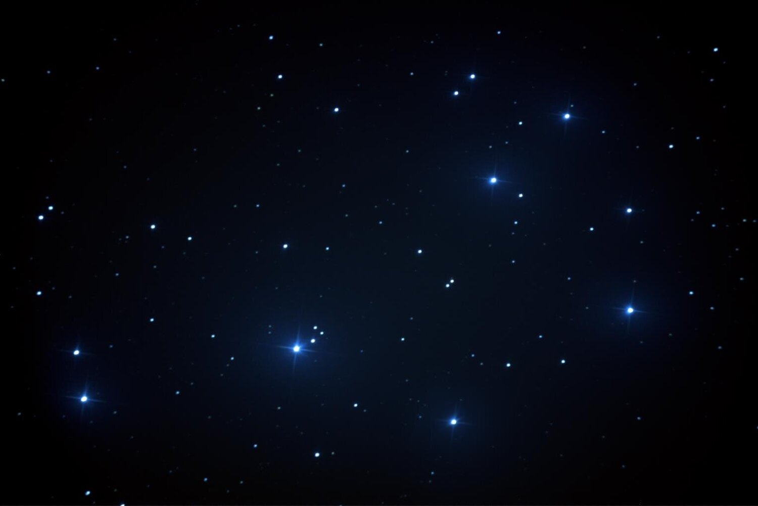 PLEIADES_30s_stacked_dark_PS.jpg