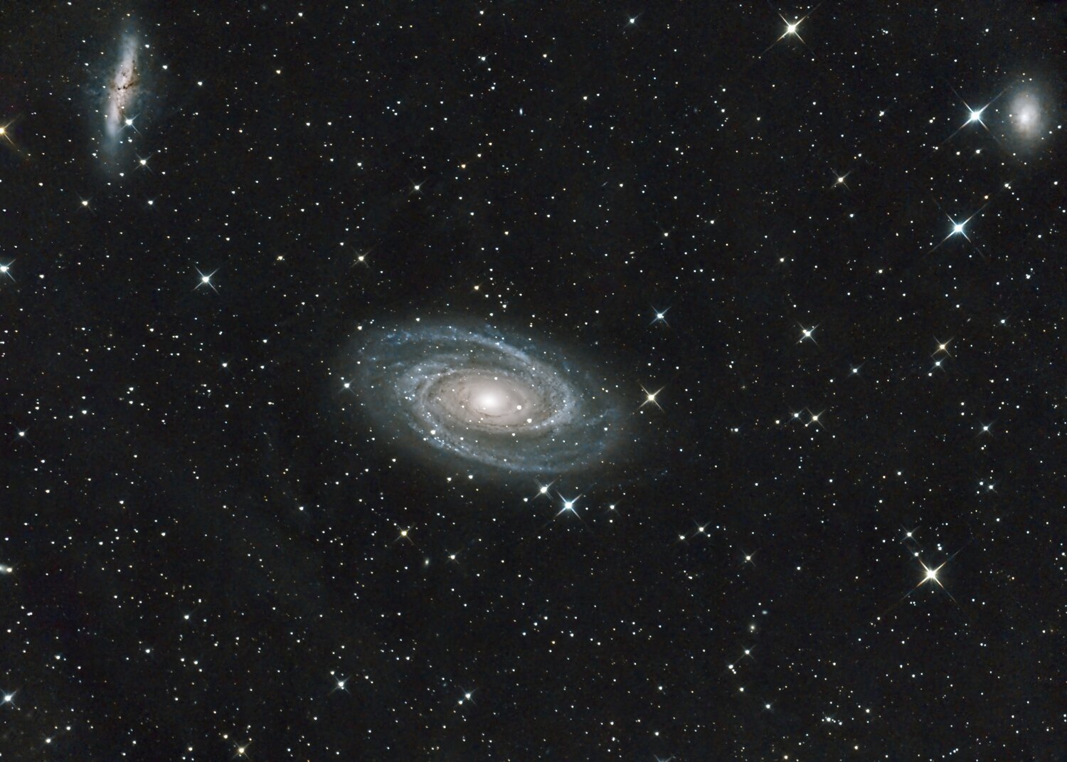 M81_2.thumb.jpg.240ec5ba146ab41d9f401ac0eaf31efc.jpg