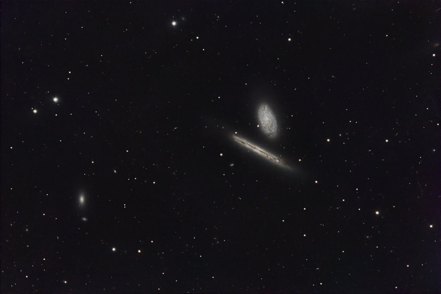 NGC4302.thumb.jpg.04ae7036db9e22594b0021d1b5237651.jpg