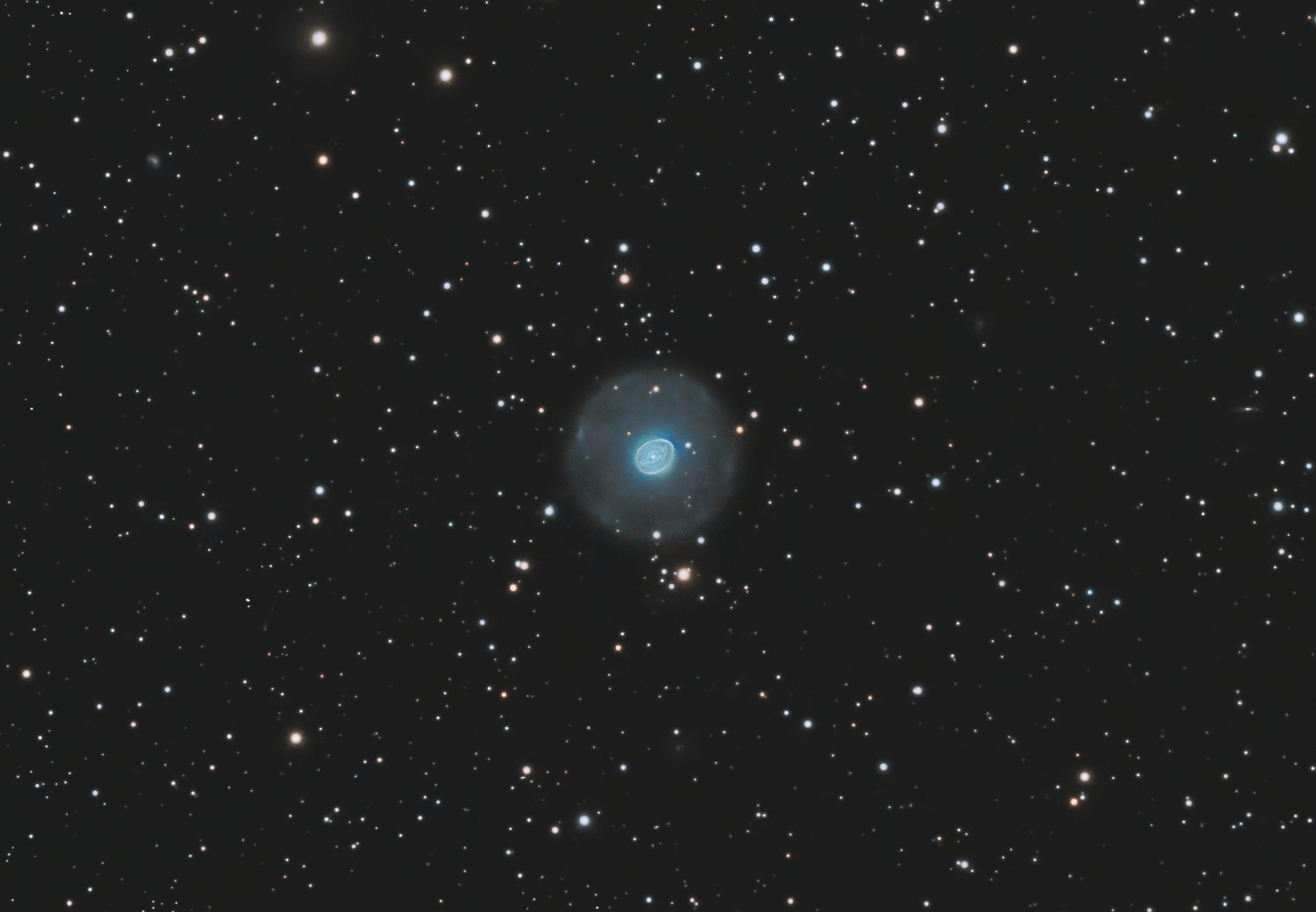 NGC6826blink180s-Meade10-Lquad_RGB-finale-crop_pipp.thumb.gif.26b0420de33fc9a39ab0ec4a2d2a0075.gif