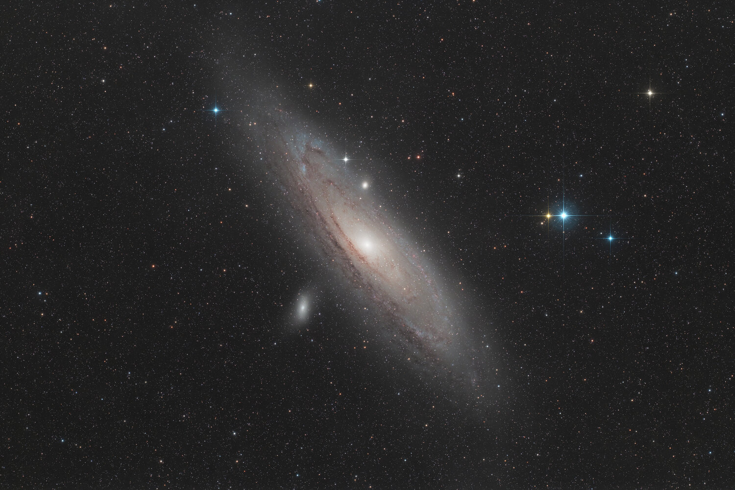 M31_v4.thumb.jpg.3943c8117d1615e3634e2f644246b9b8.jpg