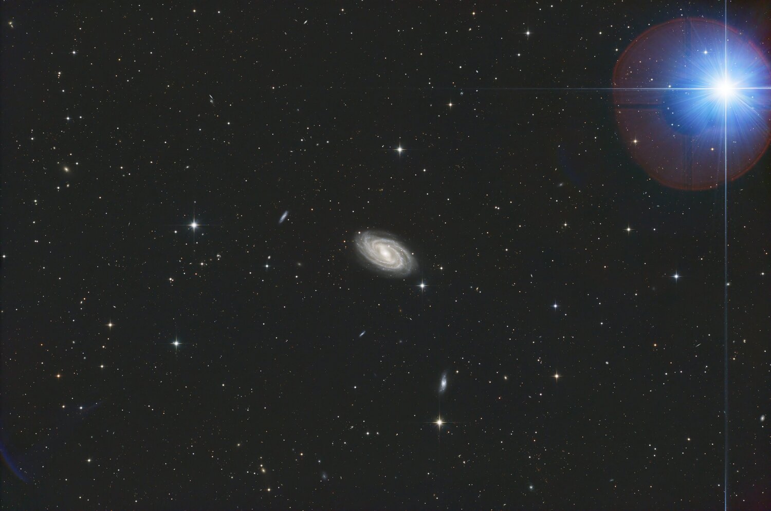 M109full.thumb.jpg.951a6d4b1e8fc8d654af42d913fd3988.jpg