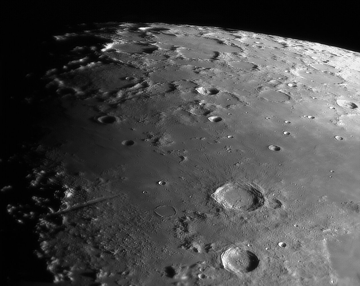 2025-04-05-1919_5-U-RGB-Moon_AS_F622_lapl6_ap2636.thumb.jpg.1797ae716b07214fade39810d418a636.jpg