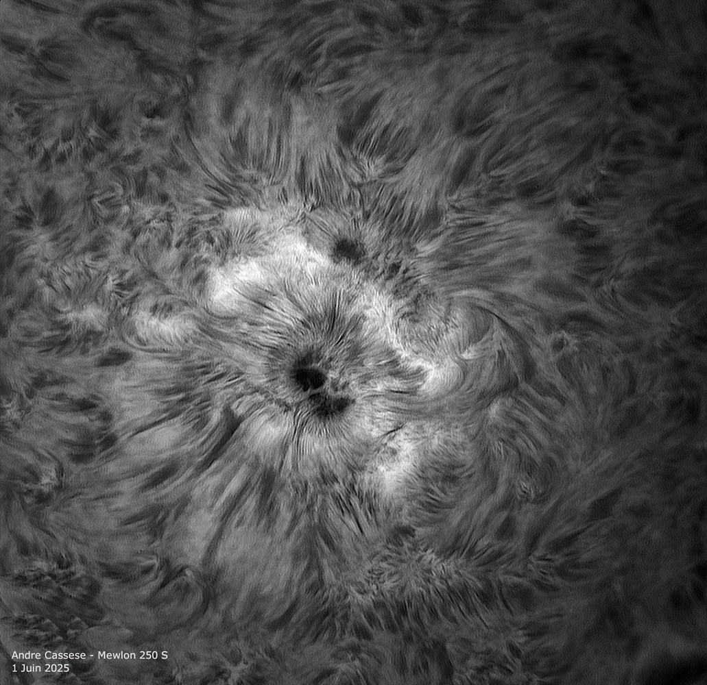 1 juin ejection au coeur d'un tache solaire mewlon 250 S hd.png