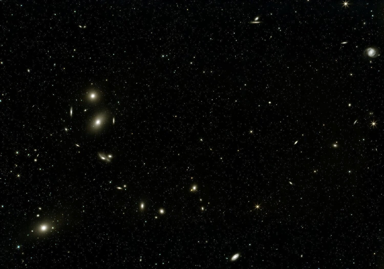 Astronomie Janzé Chaîne de Markarian 20250516 20250517 20250519 traitée.jpg