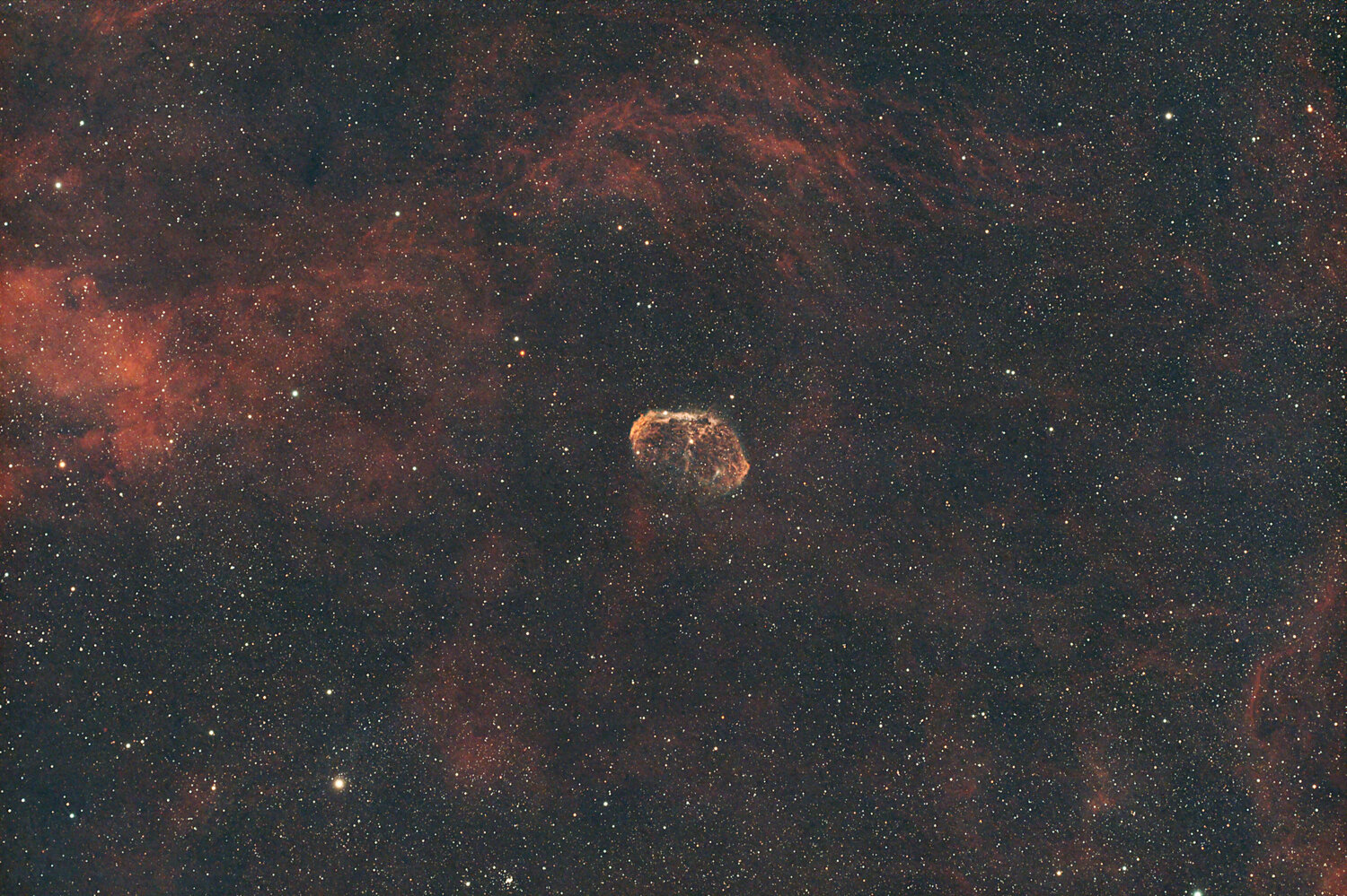 r_bkg_pp_light l extrem_stacked_LINEAIR_graxpert_denoised_HYSTO.jpg