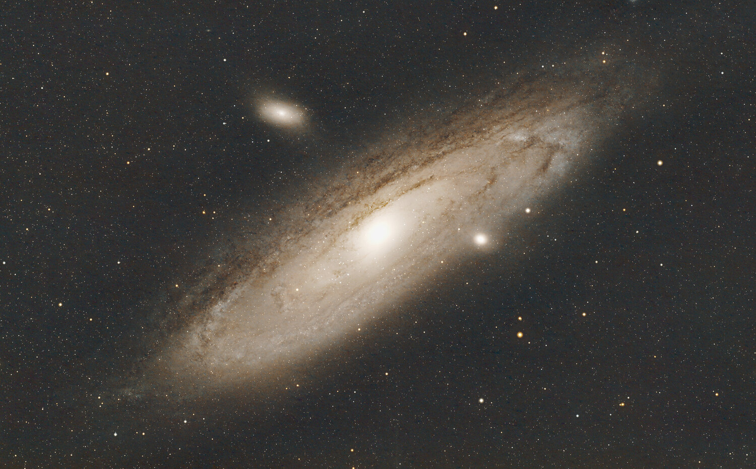 r_cumul BKG_stacked_SIRIL_LINEAIR_graxpert_denoised_HYSTO_STARLESS_GIMP BIS.jpg