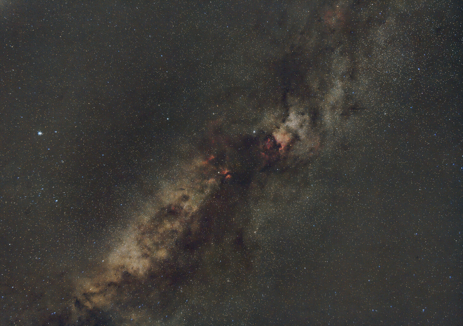 CUMUL_LINEAIR_graxpert_denoised_HYSTO 2_starless_GIMP.jpg