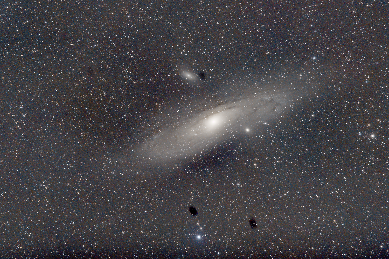 M31-5D3-400mm-f4.5-24x300s-i800.thumb.png.ed68a307a174ac957cc7f15f4cd5cd95.png