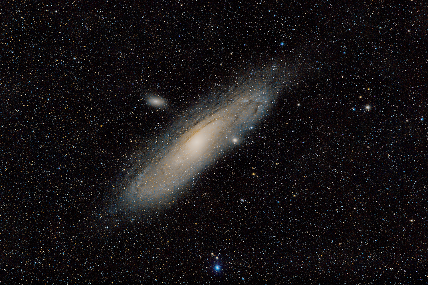 M31-5D3-400mm-f4.5-60x120s-i800-RVH3.thumb.png.803328386ab0b26319edcf318e1c125f.png